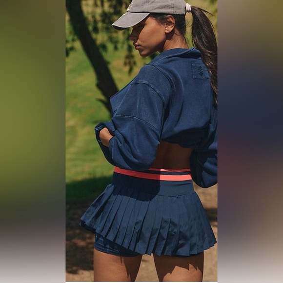 Free People X FP Movement Doubles Skort in Midnight Navy/Just Peachy Combo NWT - Picture 2 of 4